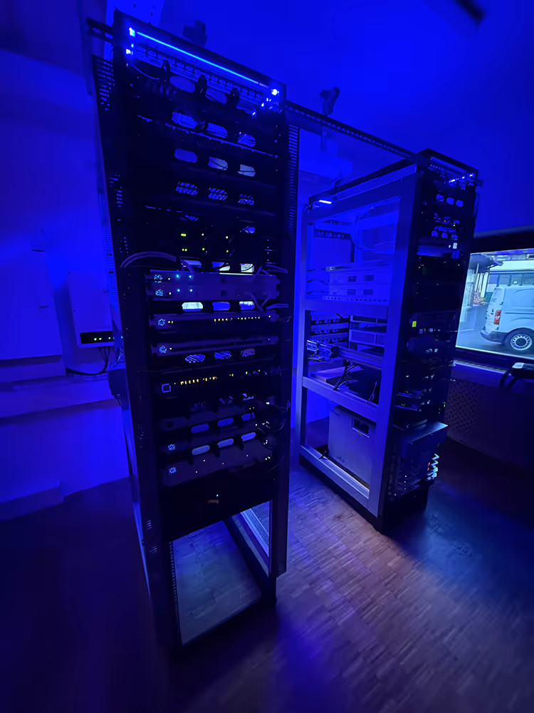 Server Img 1